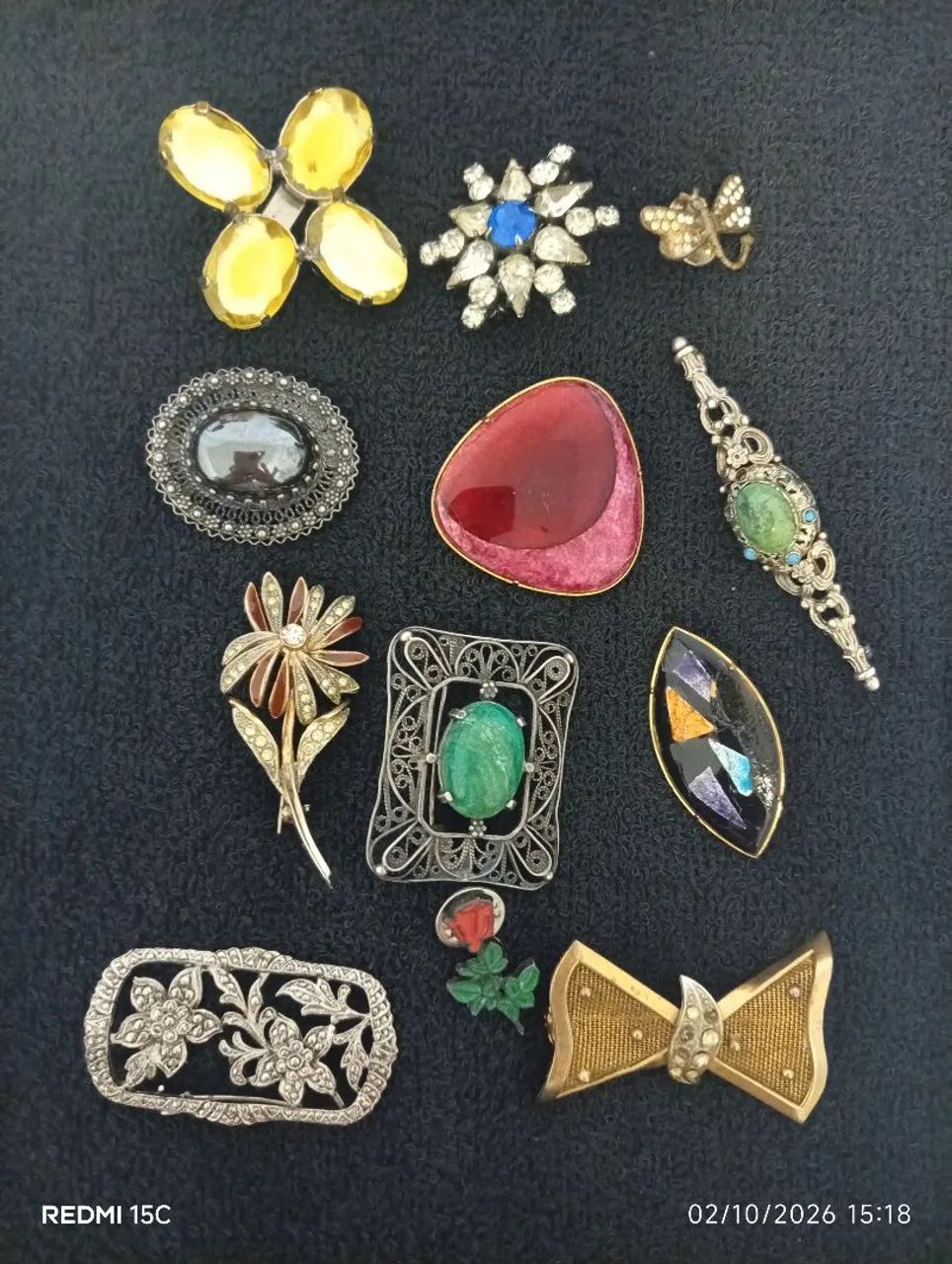 Lote com 10 Broches Vintage Modelos Variados