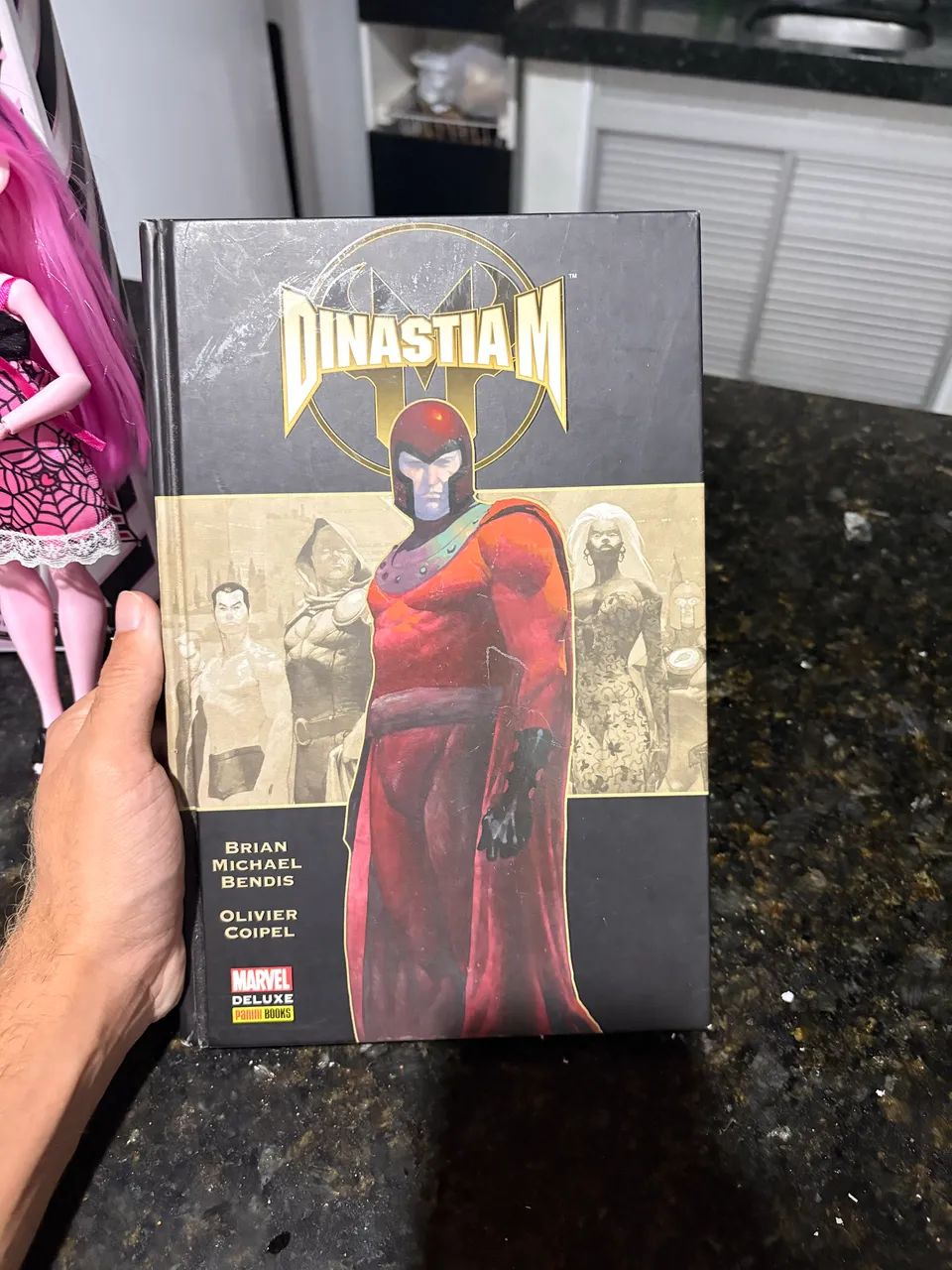 Dinastia M Marvel Deluxe HQ