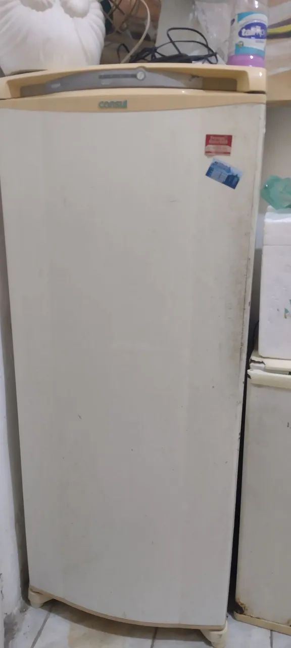 Geladeira palito com defeito R$100,00 - Foto 2