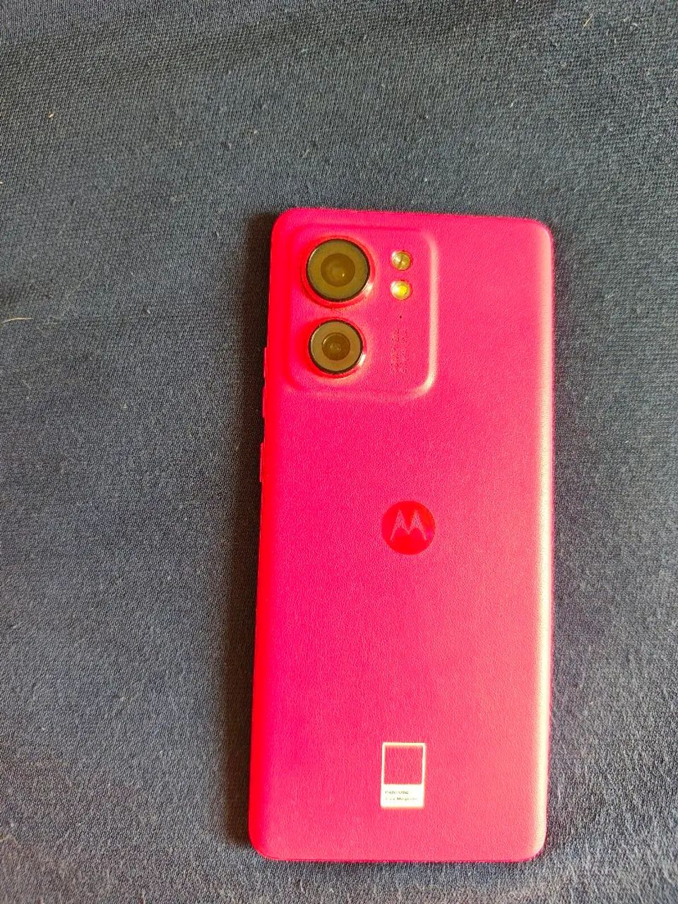 Motorola Edge 40 - Foto 2