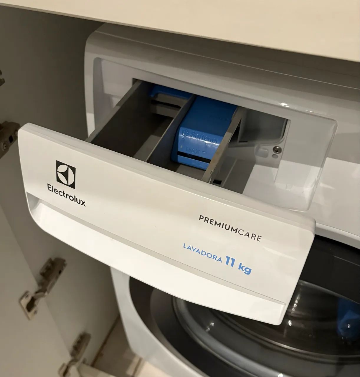 Máquina de Lavar Electrolux 11Kg Frontal - Foto 4