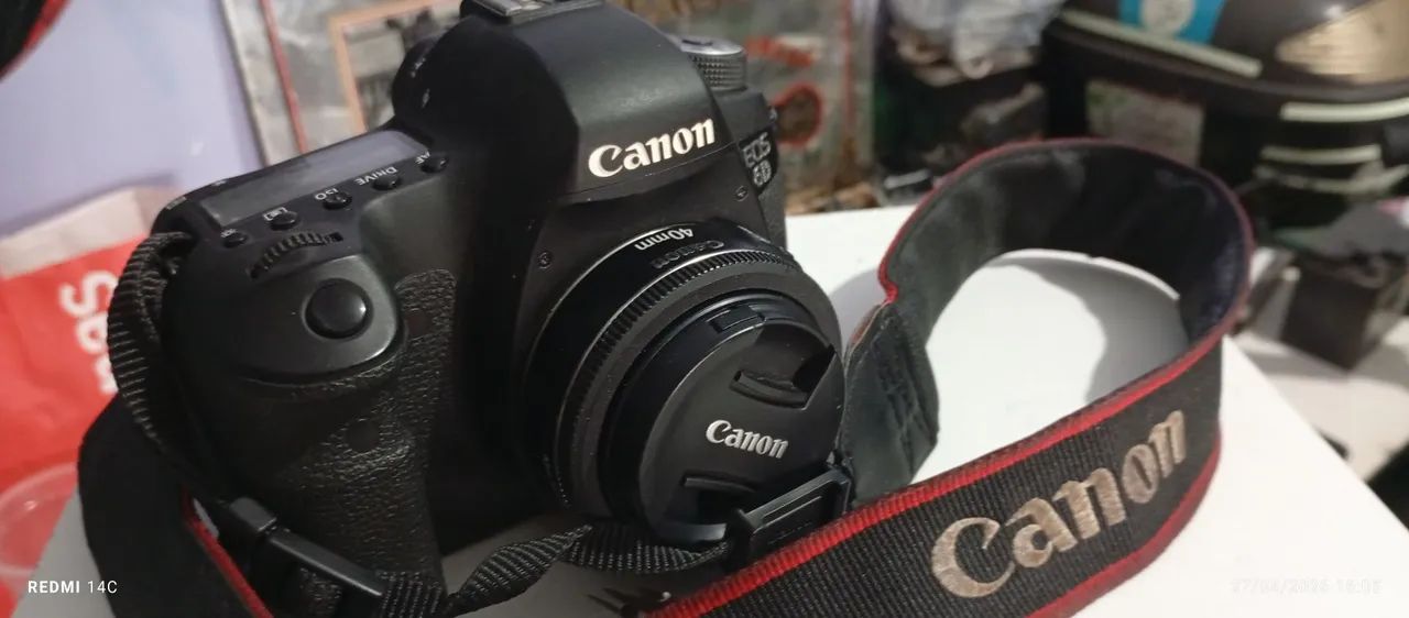 Câmera Canon 6D 35000 cliques 