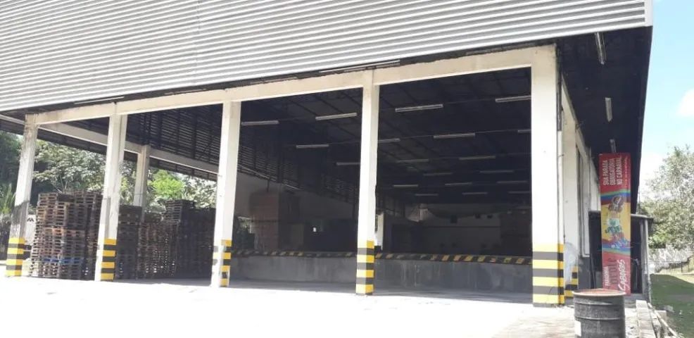 Galpão/Armazém 1.700m² e Terreno 9.800m² c/ Pátio e Docas / Habite-se e AVCB no Coroado