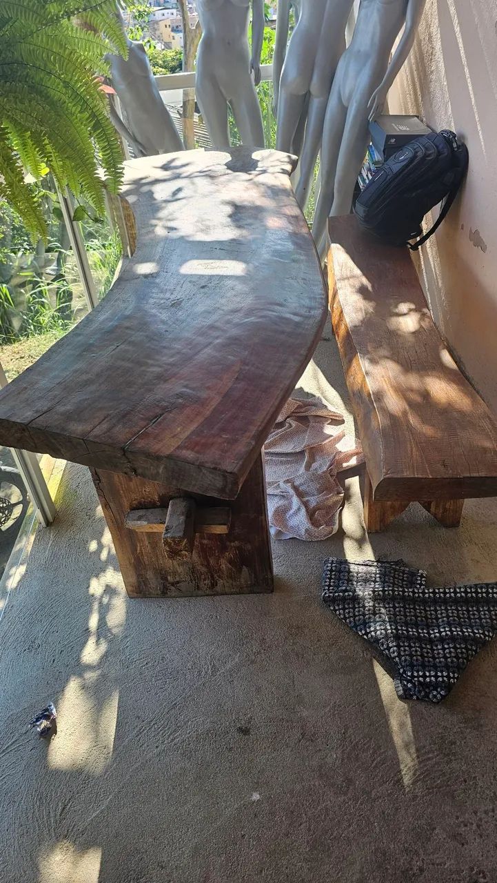 Mesa de madeira maciça  - Foto 3