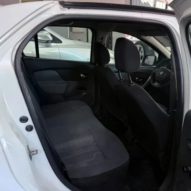 Renault Logan Expression Flex 1.0 12V 4P 2018 - Foto 5