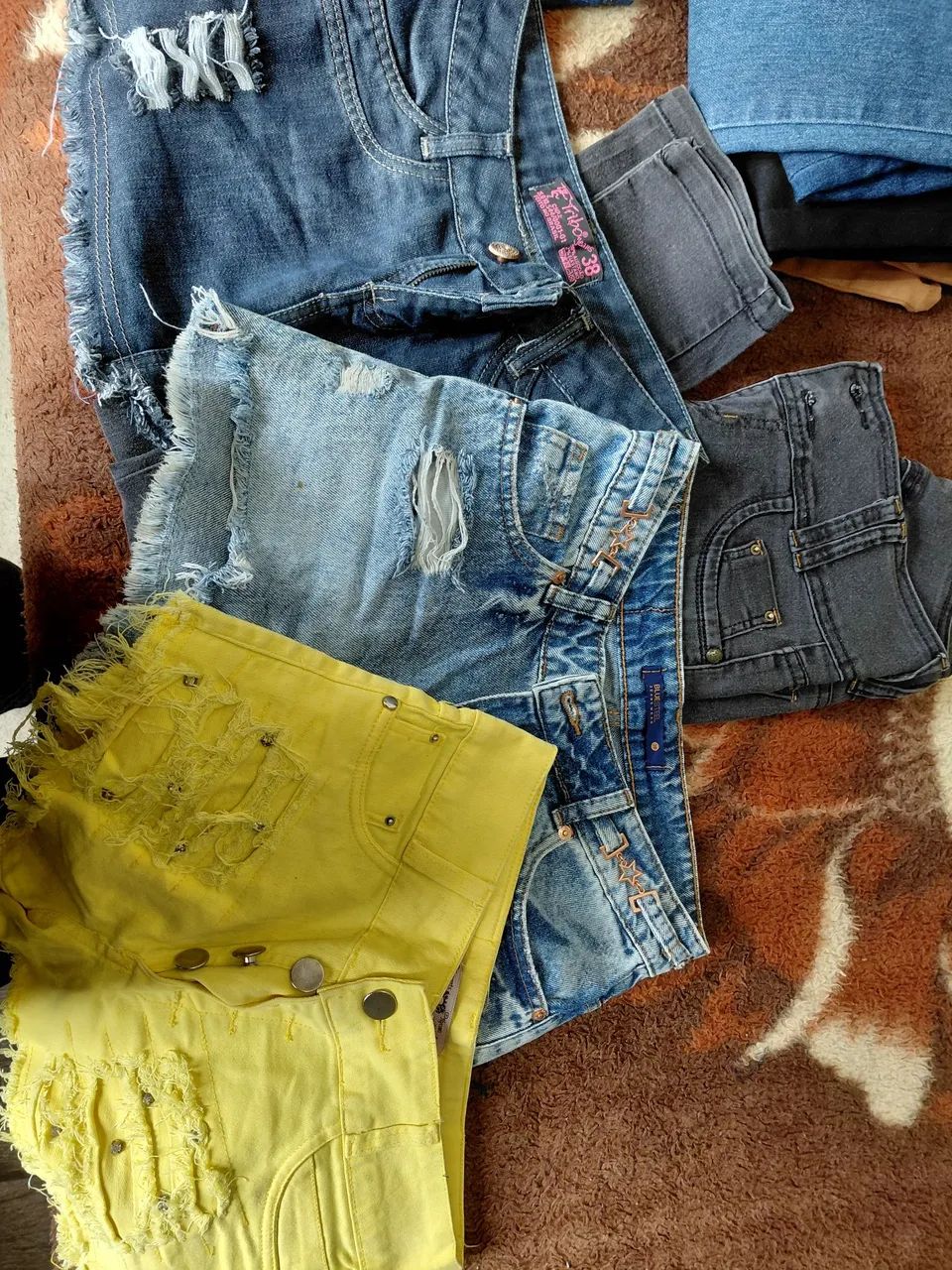 Lote com roupas jeans Tam 38  - Foto 5