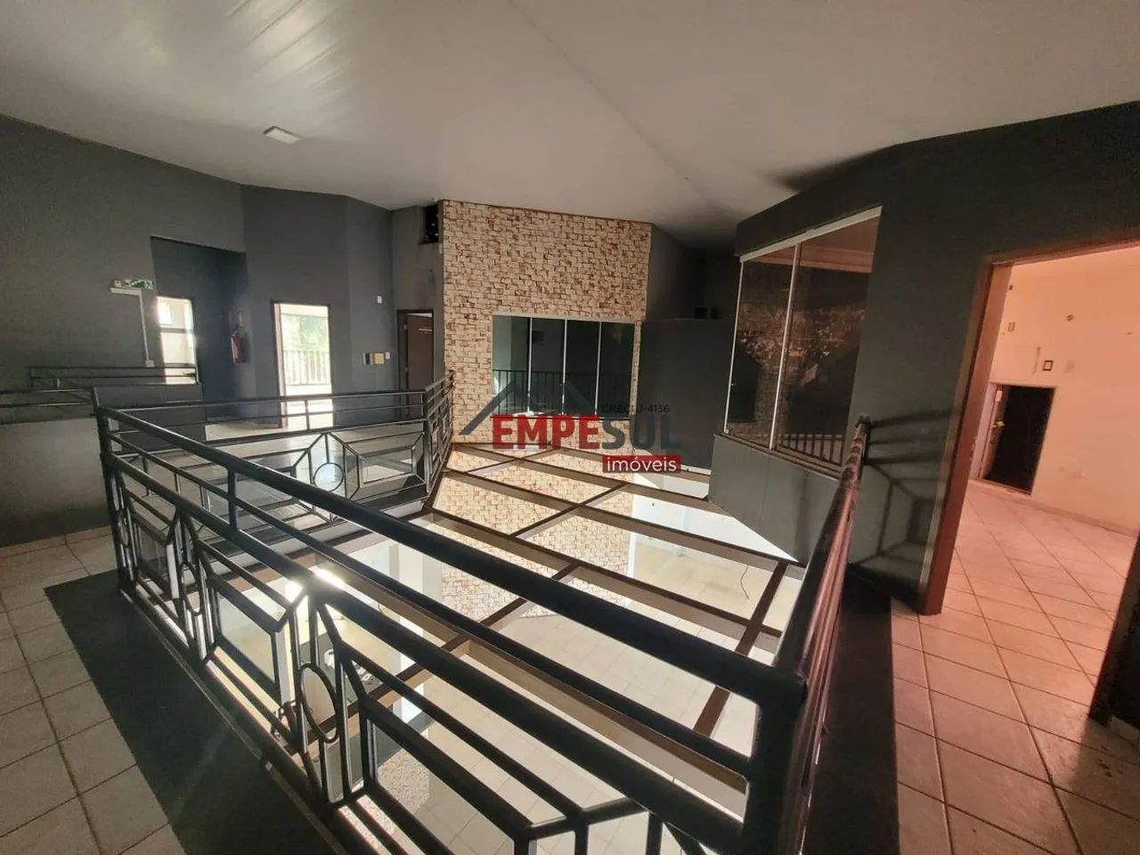 Vendo Prédio Comercial na LO 05  Excelente Localização! - Foto 4