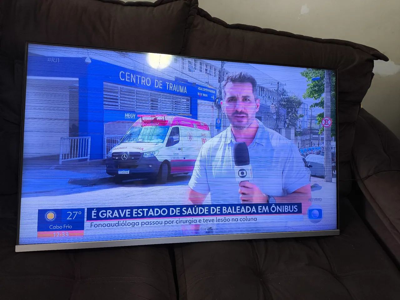 Smartv Philips 50 polegadas, funciona perfeitamente, o problema é o defeito na tela - Foto 4