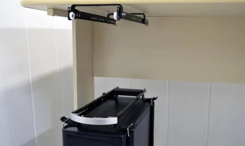 Suporte para CPU Suspenso - Foto 3