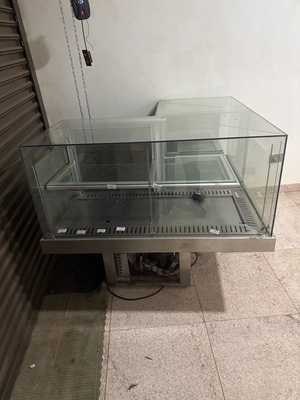 Vendo Estufa Fria em ótimo estado 