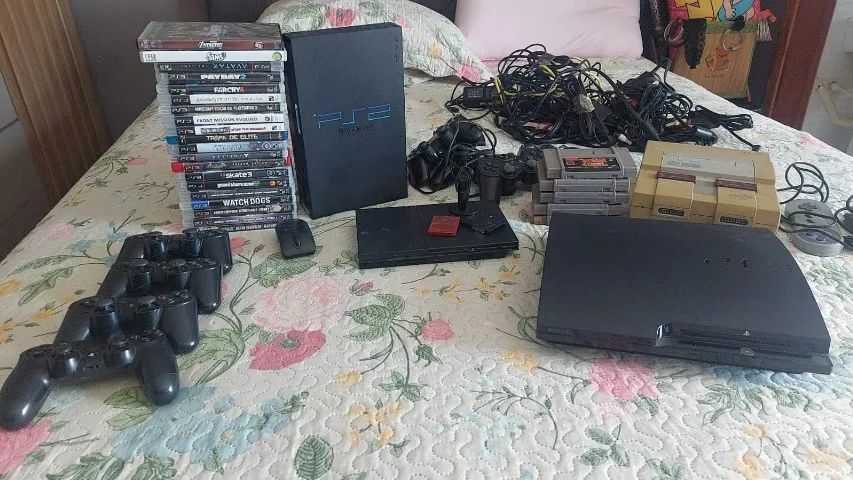 Conjunto de Consoles PlayStation e Nintendo - Consoles de Vídeo