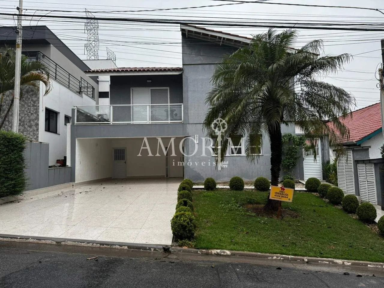 CASA EM CONDOMÍNIO COM 4 DORMITÓRIOS PARA LOCAÇÃO - ALPHAVILLE