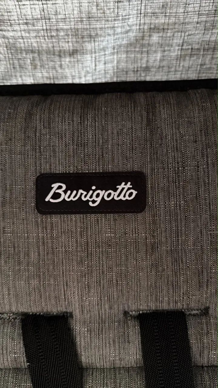 Carrinho de bebê e bebê conforto Burigotto 