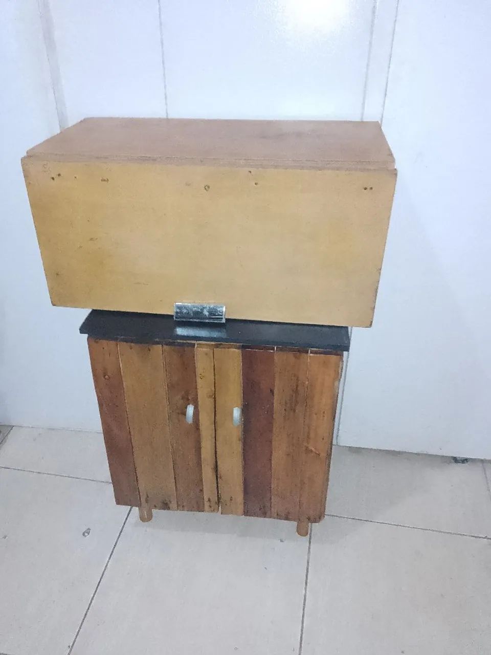 Peça rústica feita de palete 
