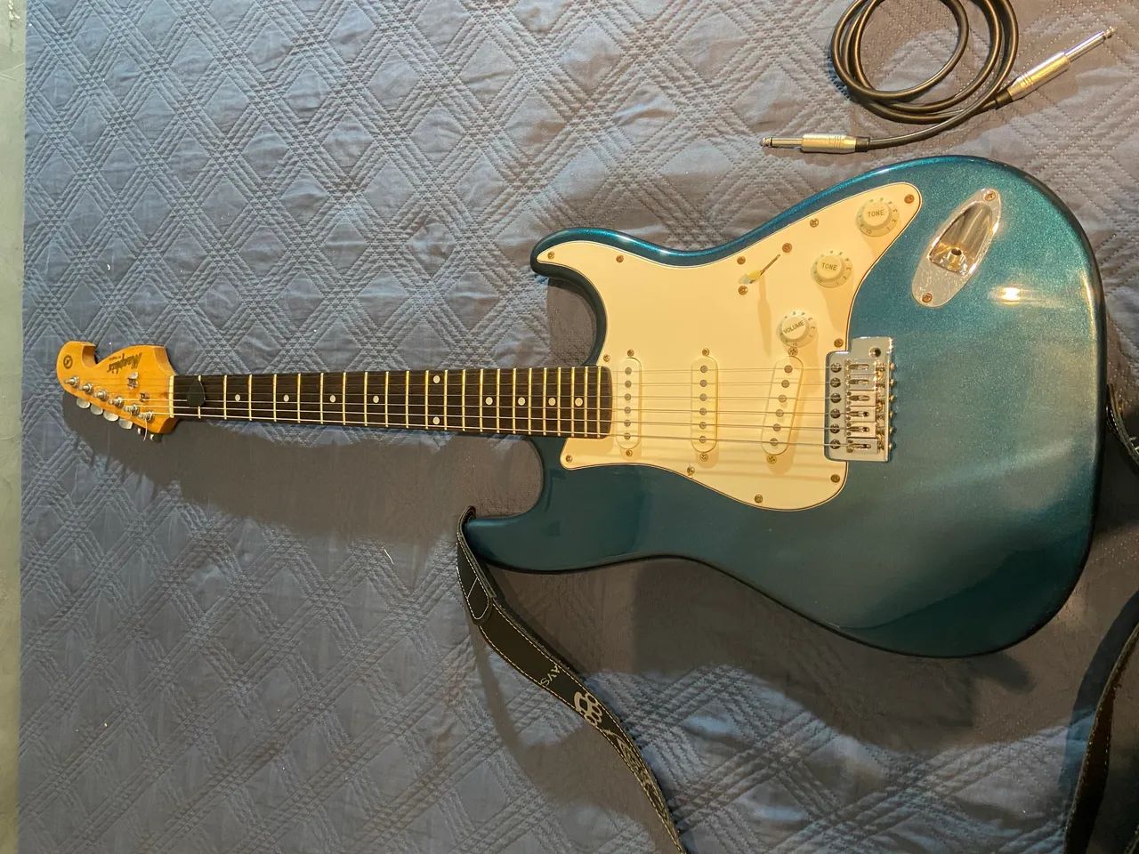 Guitarra stratocaster memphis
