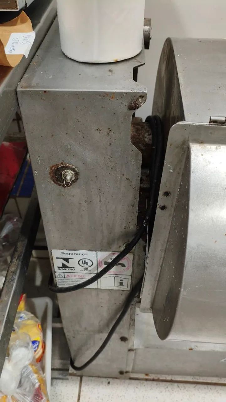 Máquina para misturar carne.  - Foto 2