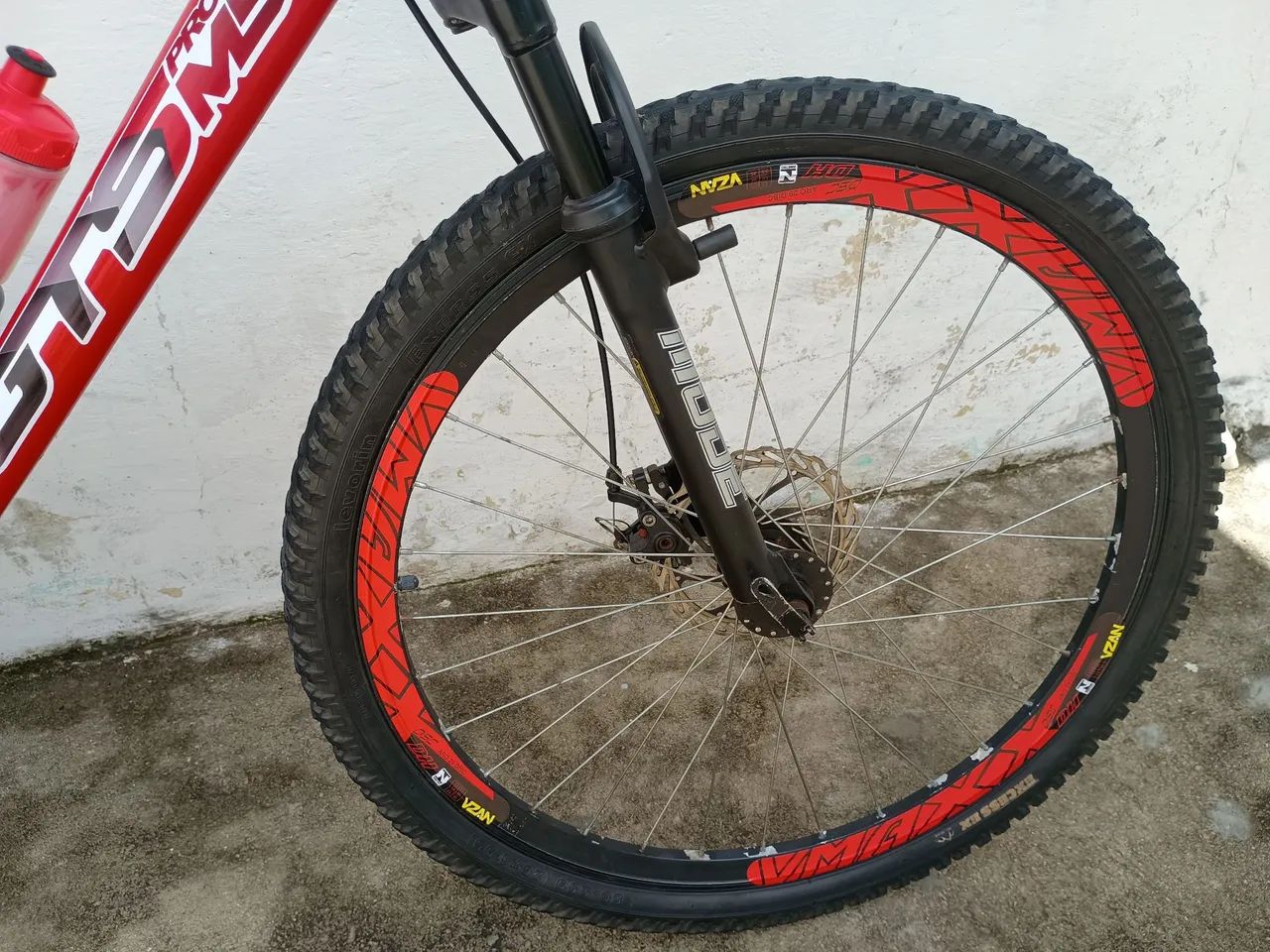 Bicicleta aro 26 com 21 marchas e freio a disco - Foto 4