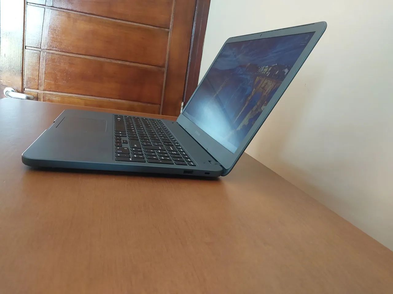 Notebook Samsung Essentials E30 | Intel i3 | SSD 240GB | 4GB RAM > (retirada a bateria) - Foto 4