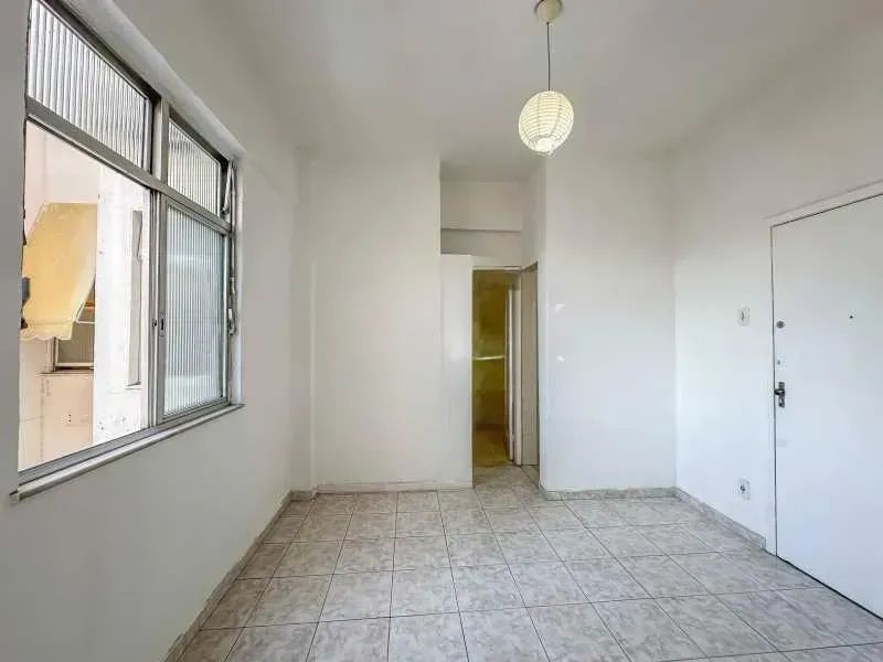 Apartamento de 1 Quarto com 50 m² - Foto 2
