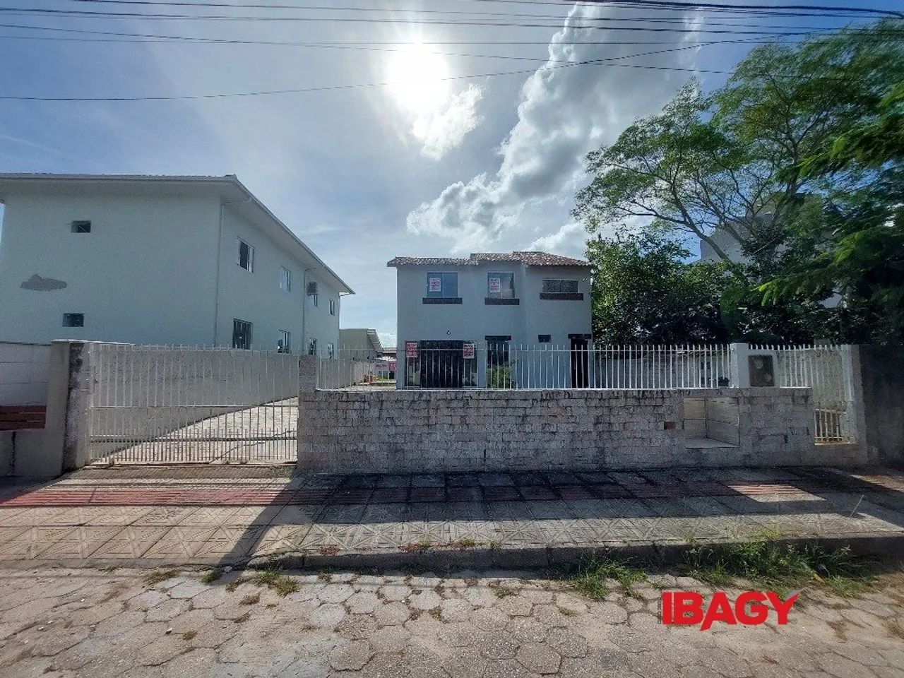 Excelente Casa 1 dormitório(s) em Carianos - Florianópolis