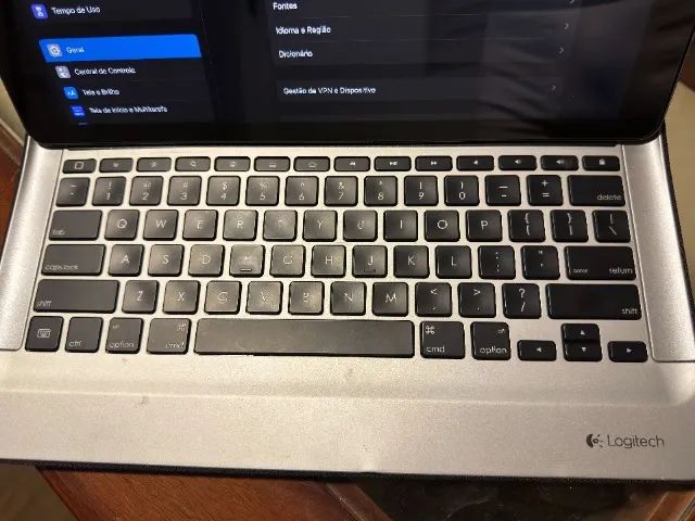 Apple iPad Pro 12.9" Com teclado Logitech - Foto 3