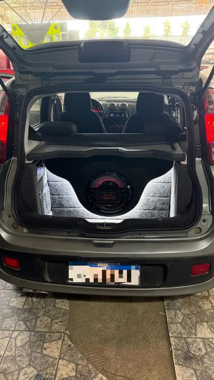 Fiat Uno Sporting 1.4 EVO Fire Flex 8V 4P 2011
