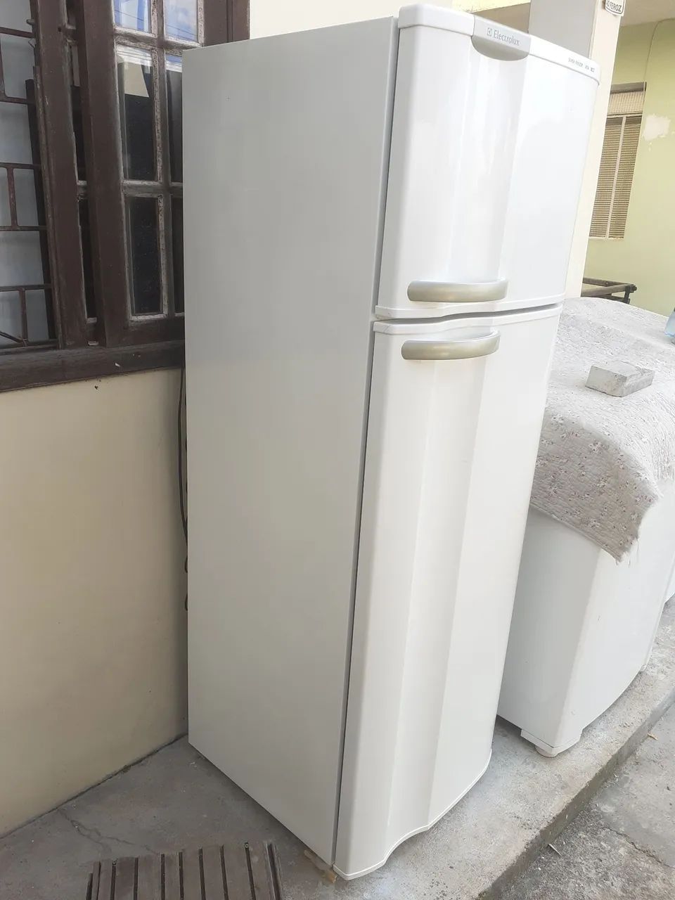 Geladeira Electrolux DC 34 260 L  - Foto 3