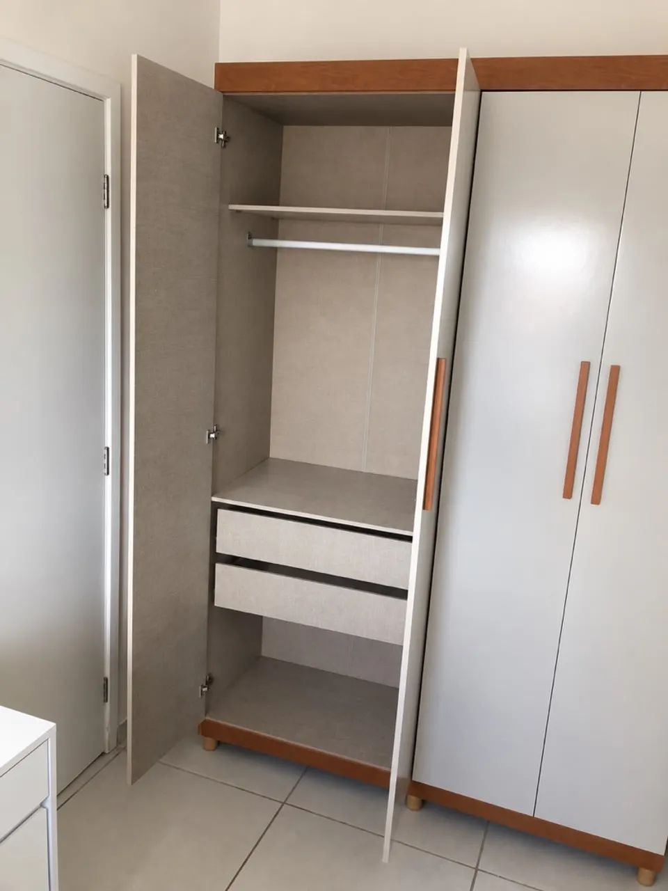 Guarda roupas novo  - Foto 2