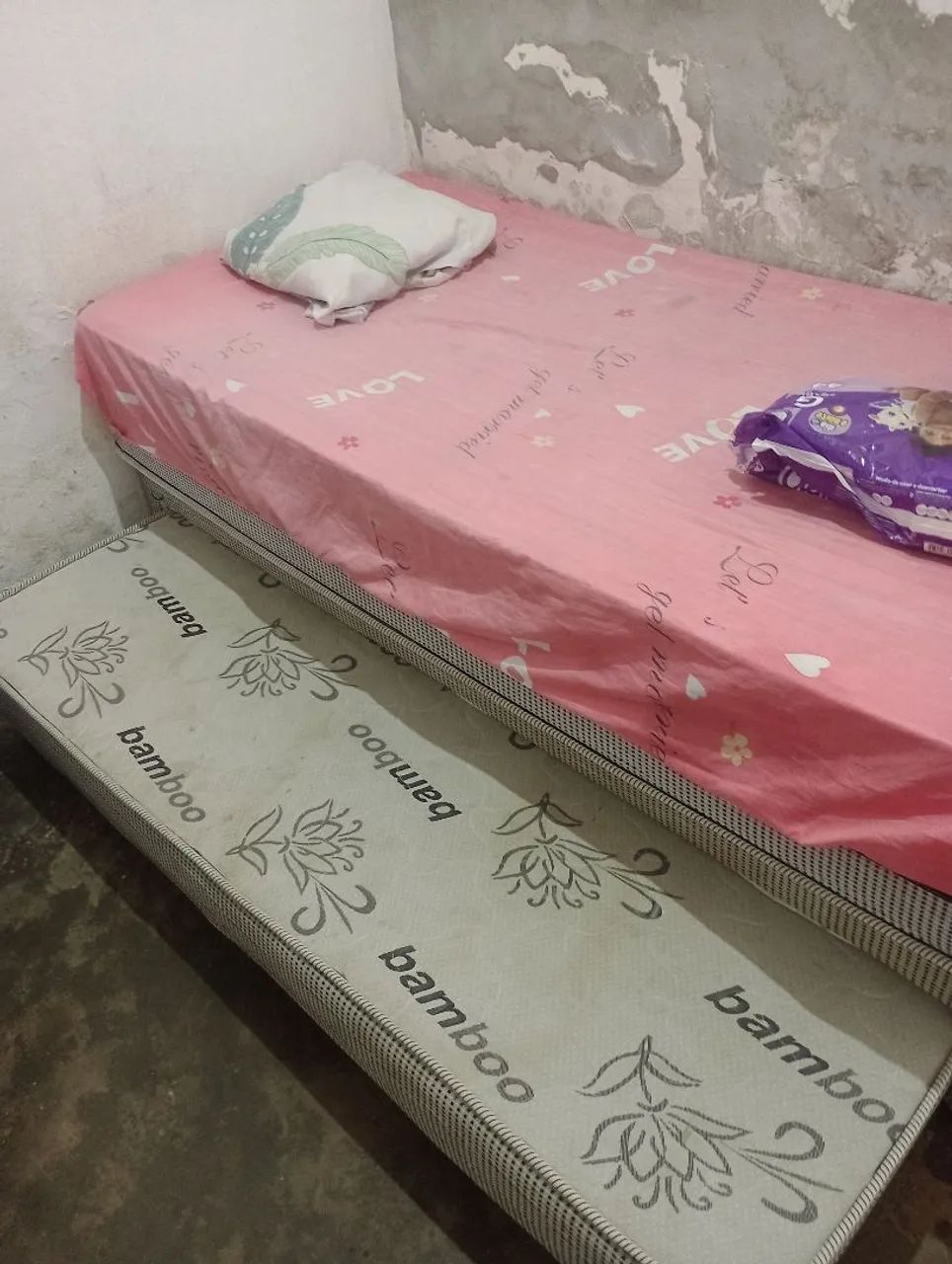 Bi cama semi nova 