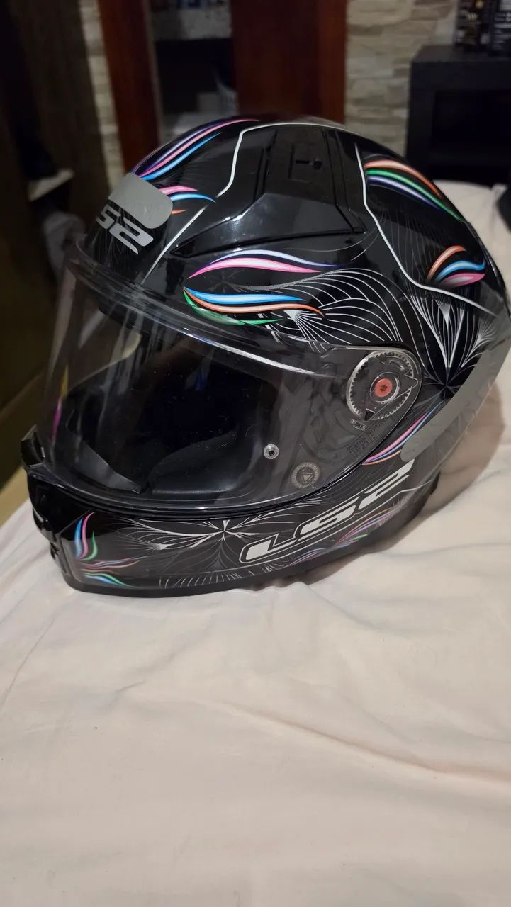 Capacete LS2 vector 2 Tropical preto com óculos de sol - Foto 4