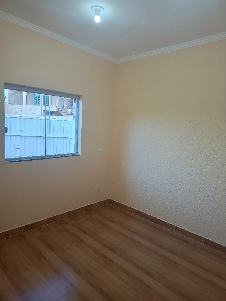 ALUGA-SE CASA COM LAJE. 1 QUARTO. CENTRO DE ALTO PARAÍSO-GO - Foto 5