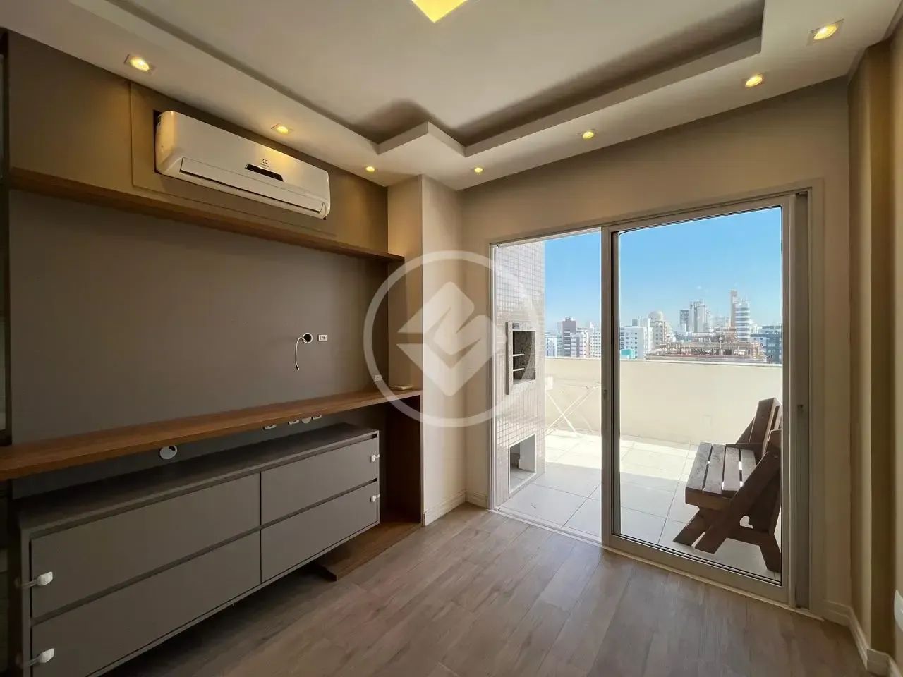 APARTAMENTO - Centro - DP-362093