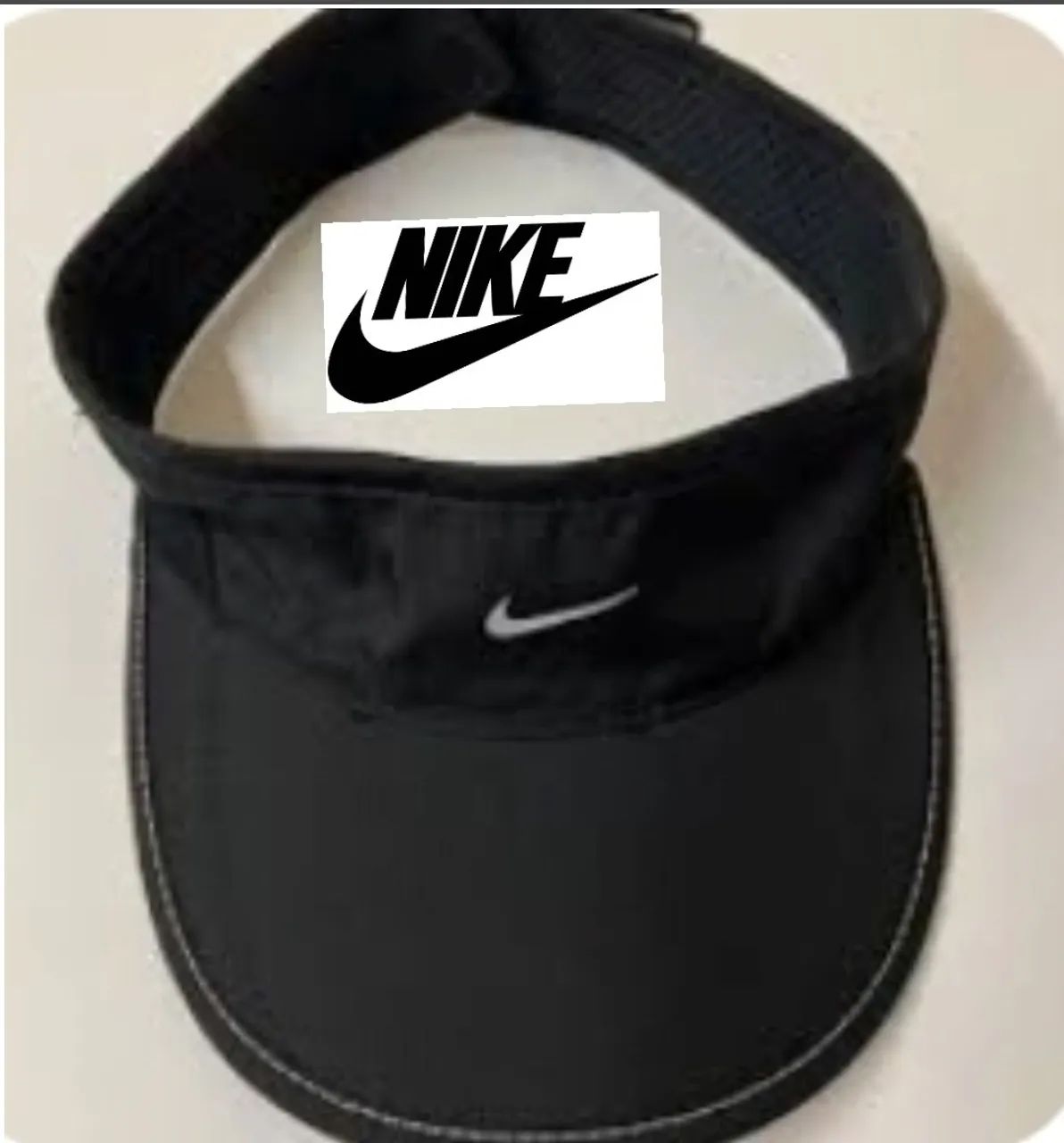 Nike viseira preta