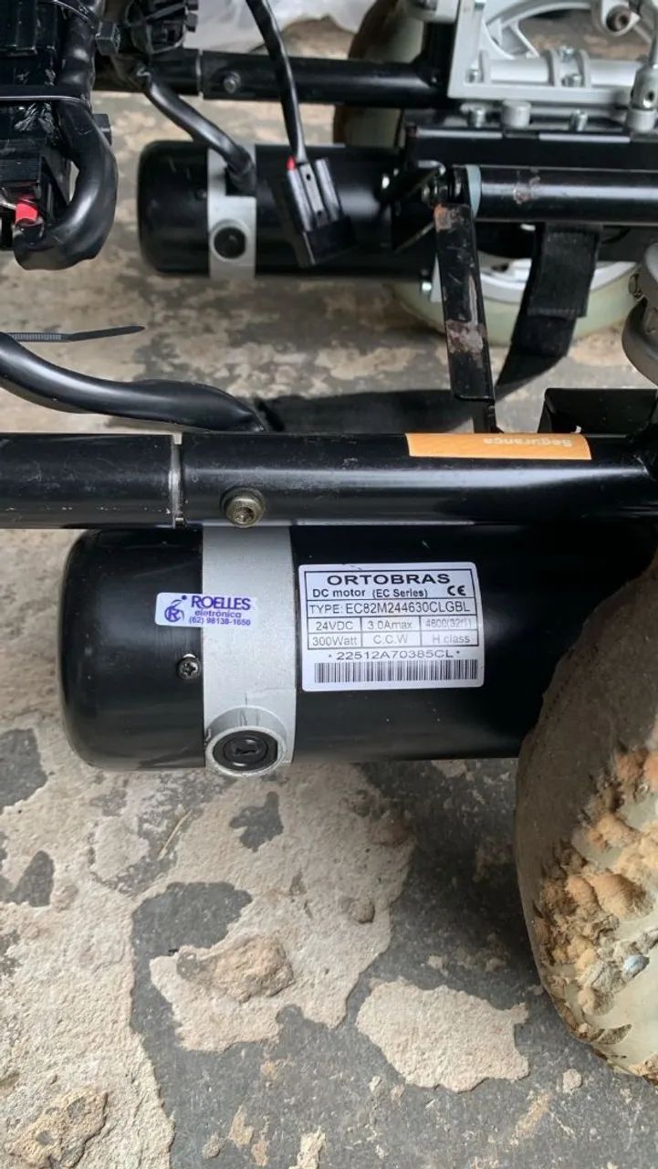 Cadeira de rodas motorizada  - Foto 2