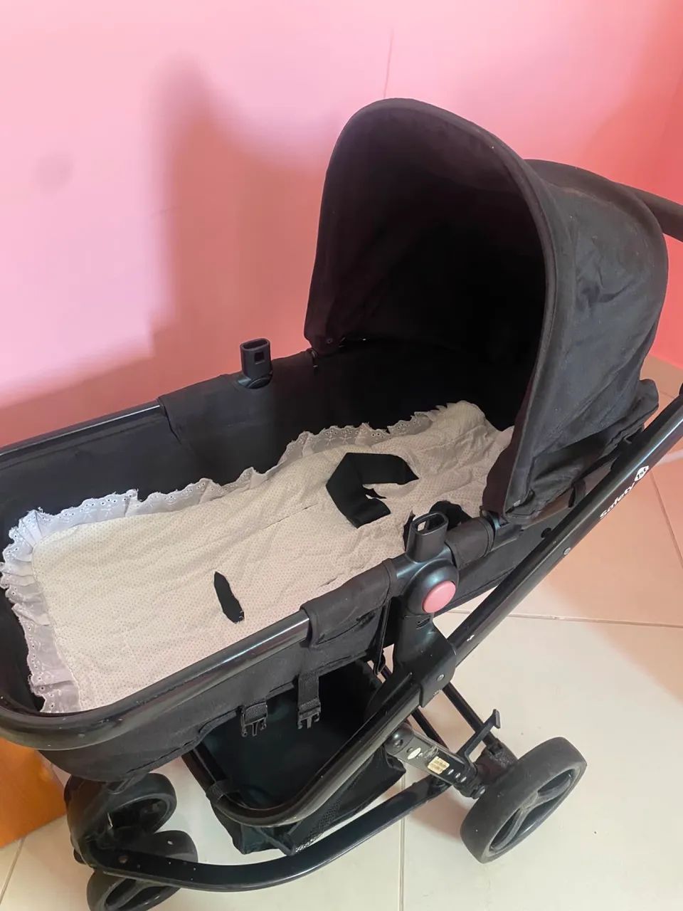 Carrinho de bebê Moisés 