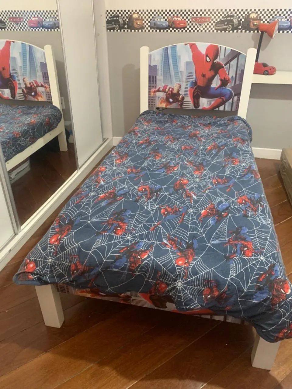 Cama Infantil Homem-Aranha em Ótimo Estado - Linda e Conservada
