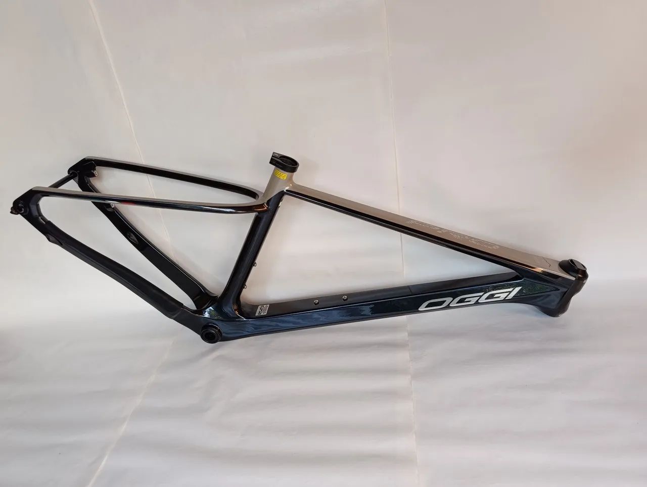 Quadro Oggi Agile pro carbon tamanho M boost 12x148 aro 29 mtb  - Foto 2
