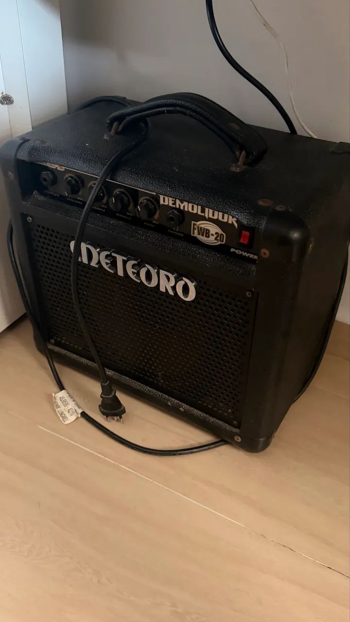 Cubo de Baixo Meteoro Demolidor