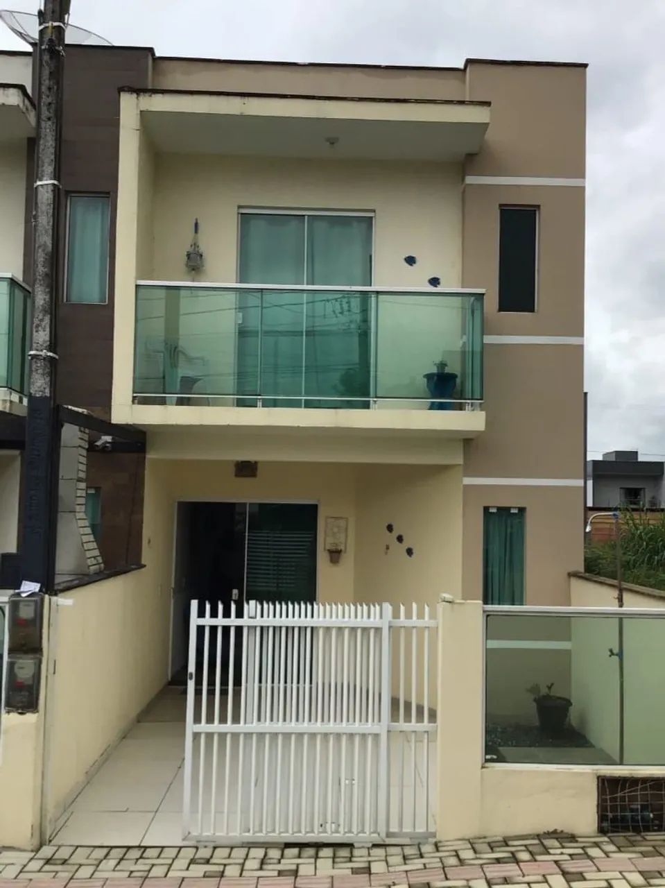 Sobrado em Balneário Picarras