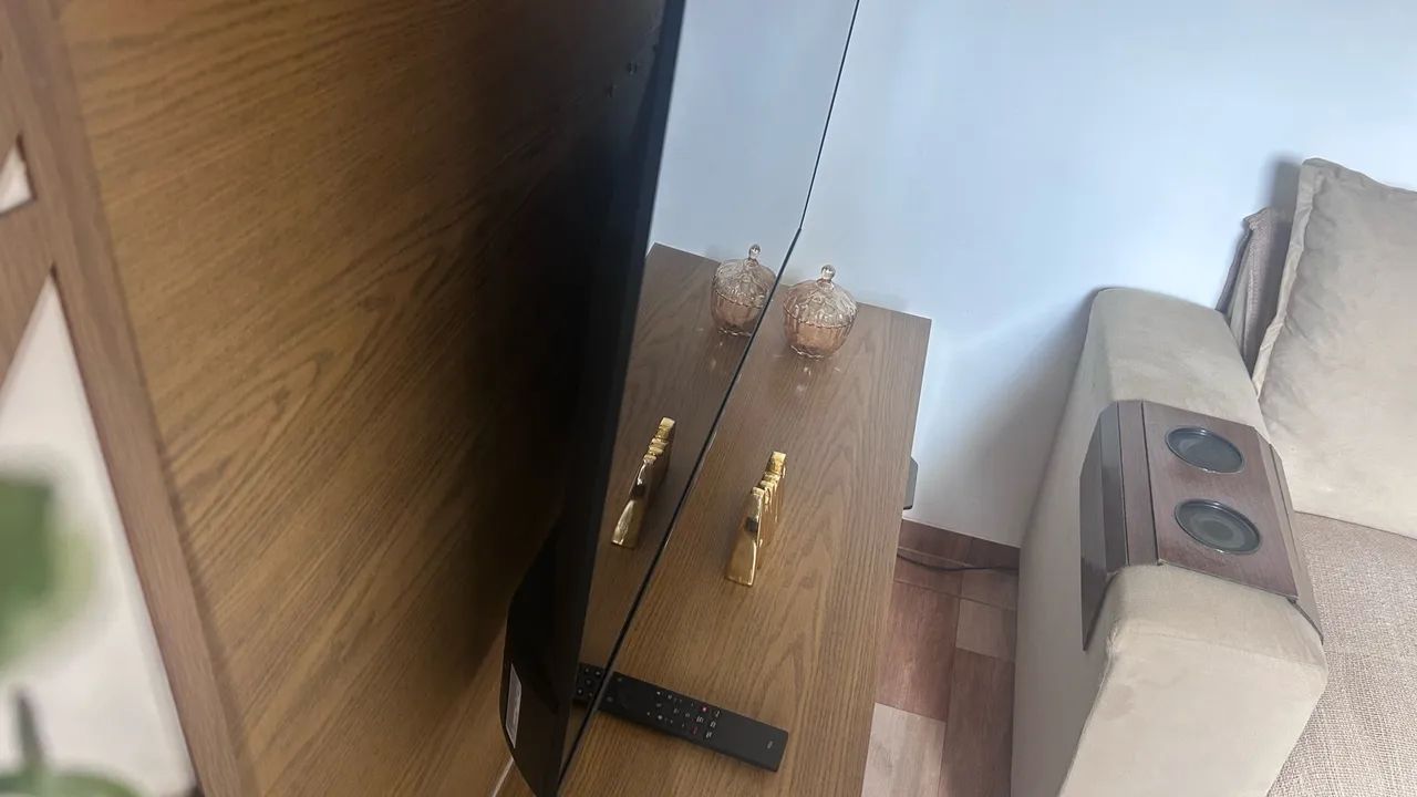 Vende-se TV 43 polegadas TCL - Foto 2