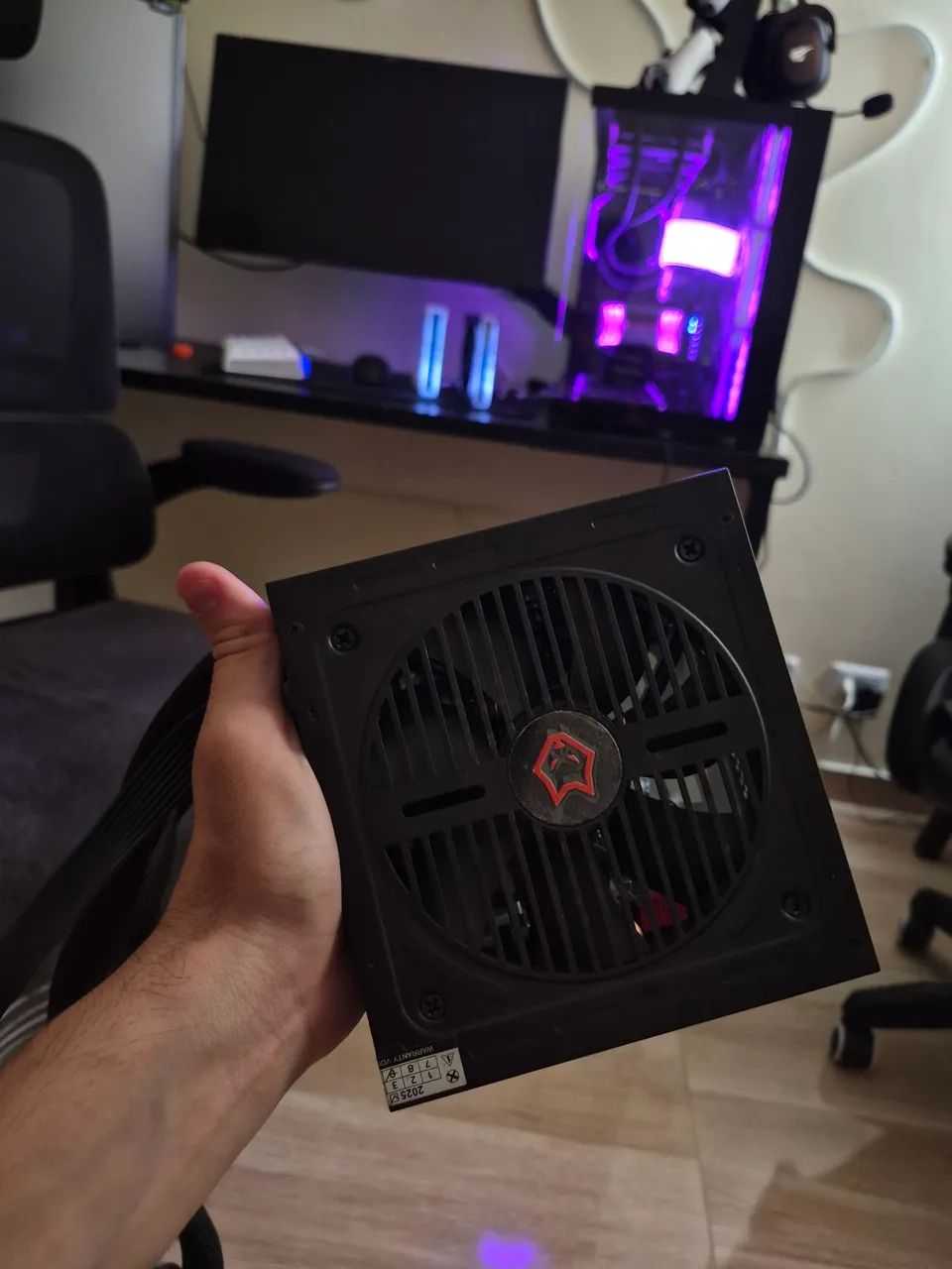 fonte 550w 80 plus nova - Foto 3