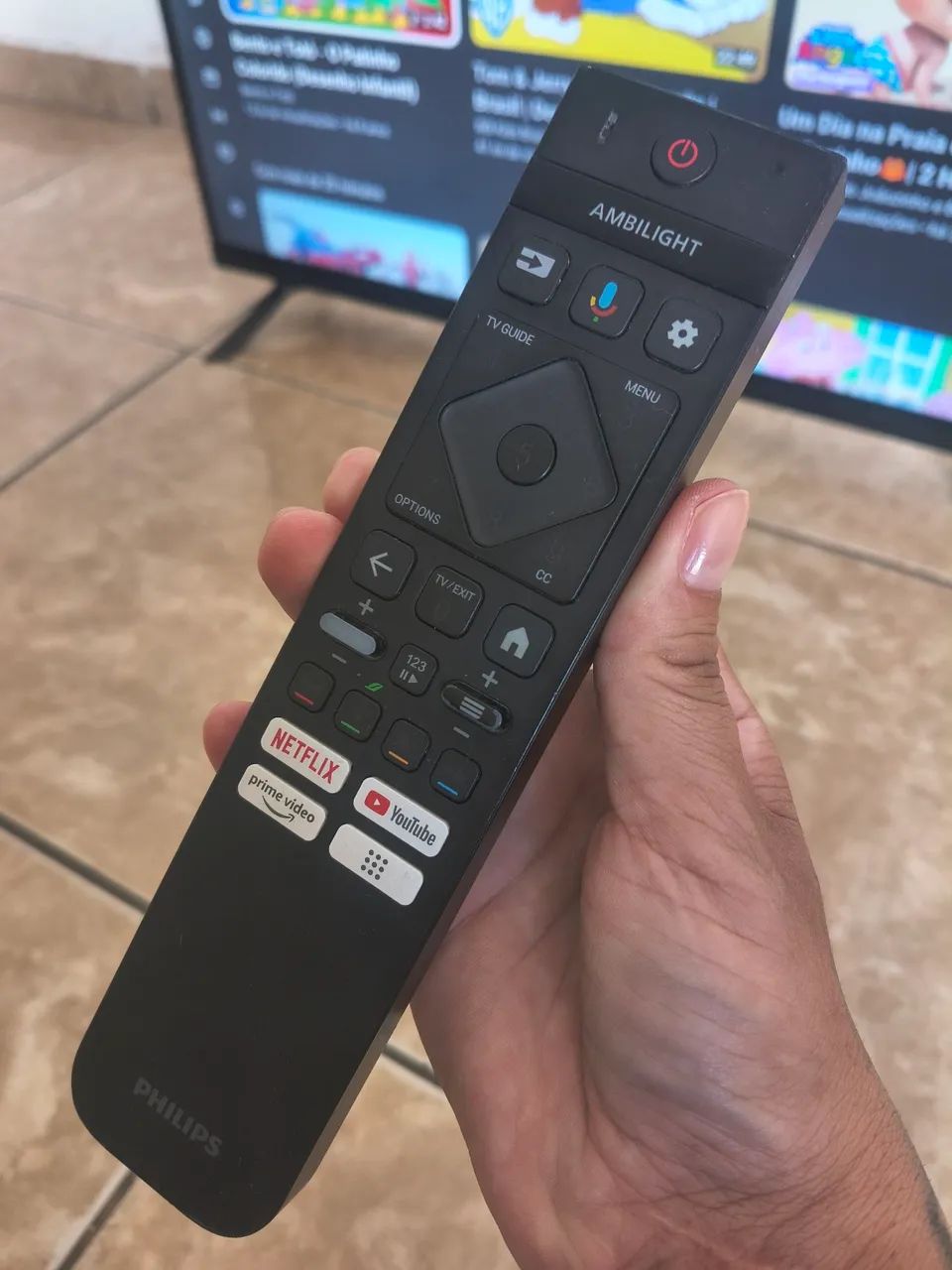 Vendo essa tv 32 polegadas smart 4K  - Foto 2