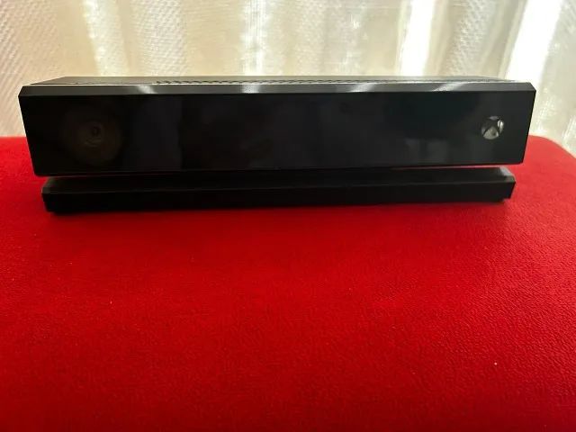 VENDO KINECT XBOX ONE ORIGINAL + JOGO MICROSOFIT 