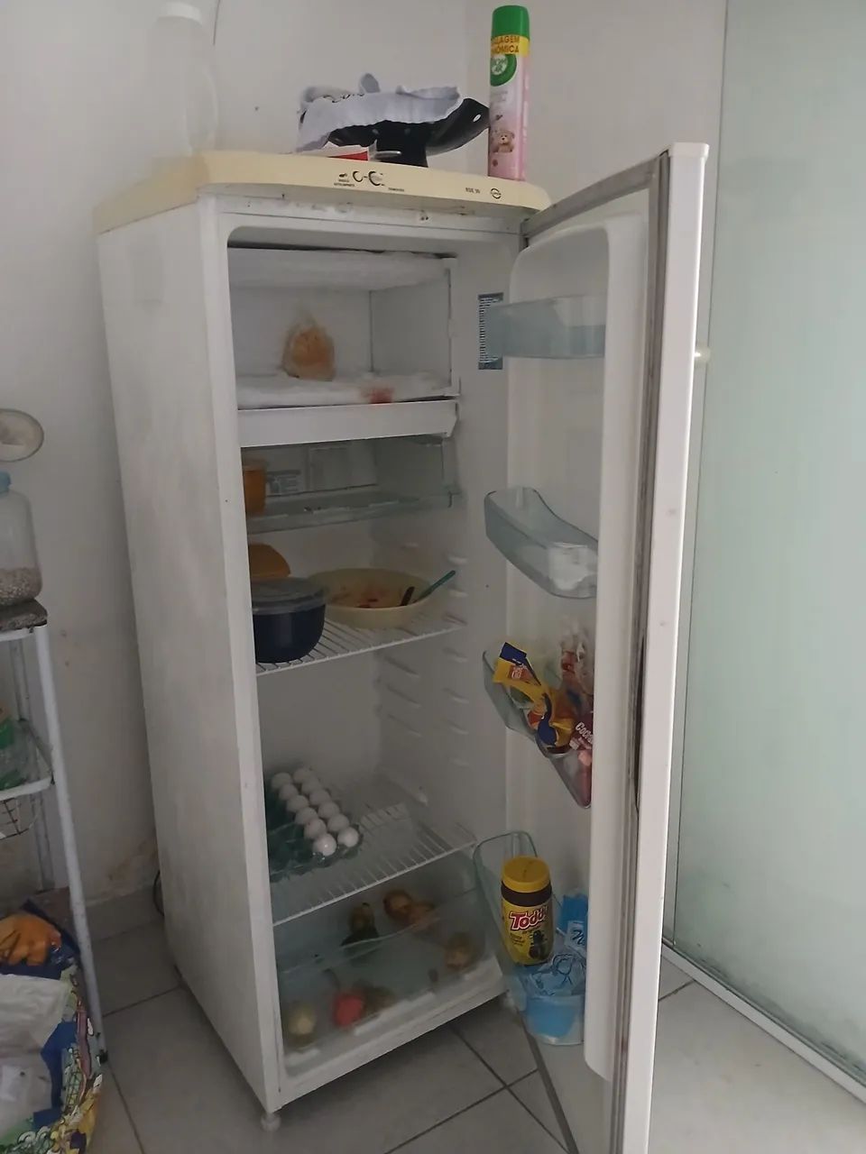 Geladeira toda boa pra vender logo! - Foto 5