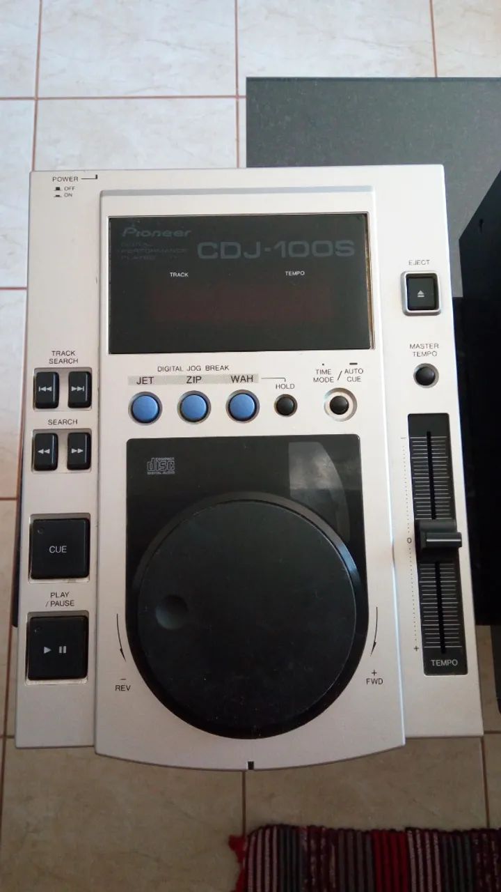 vendo PAR de CDJ PIONEER 100S