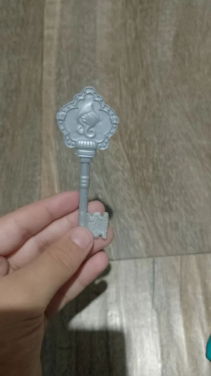 Boneca FayBelle Thorn de Ever After High - Foto 2