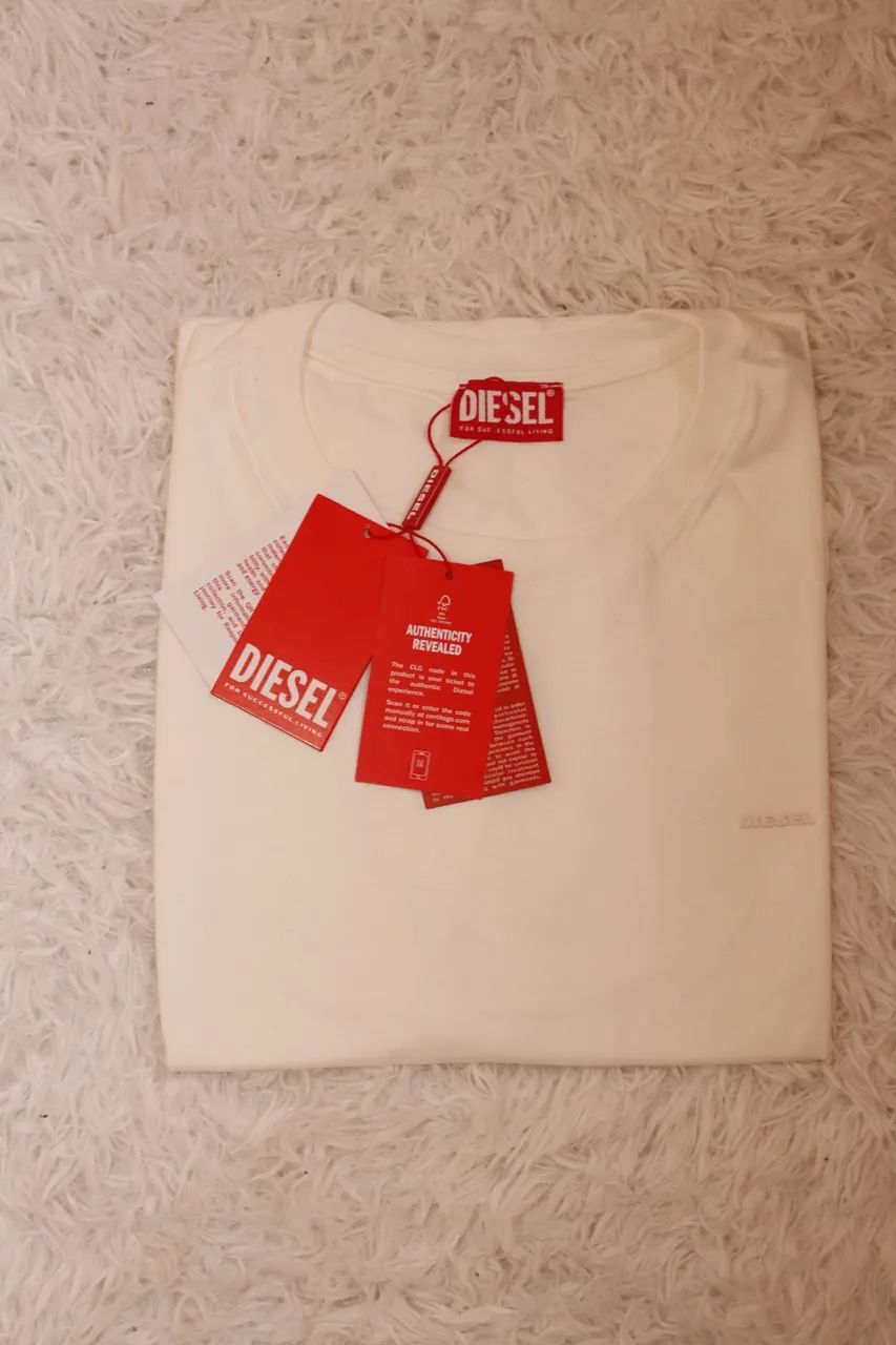 Camiseta Diesel - Foto 2