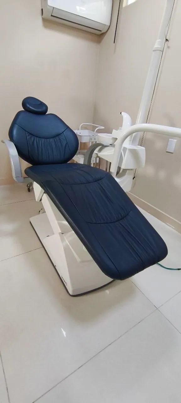 ? Cadeira Odontológica Syncrus Completa - Com compressor, estado de Nova - Oportunidade!