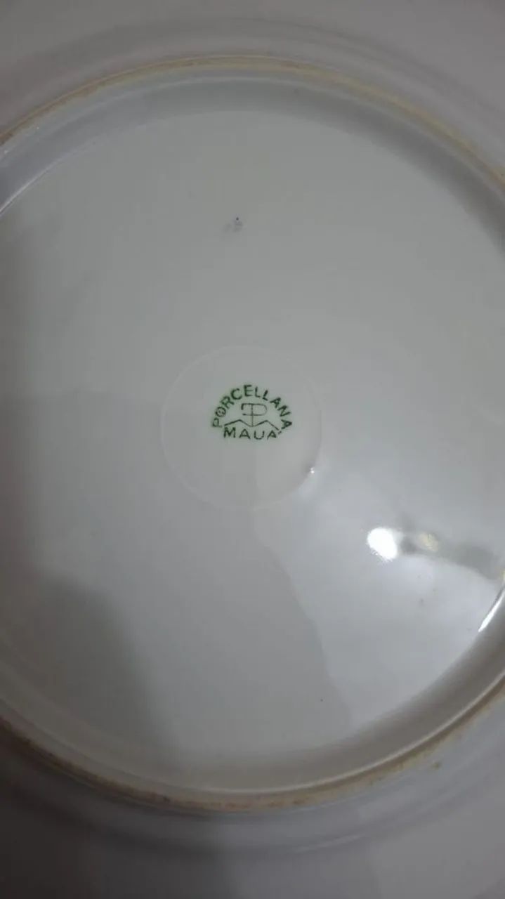 4 Pratos antigos porcelana Mauá  - Foto 3