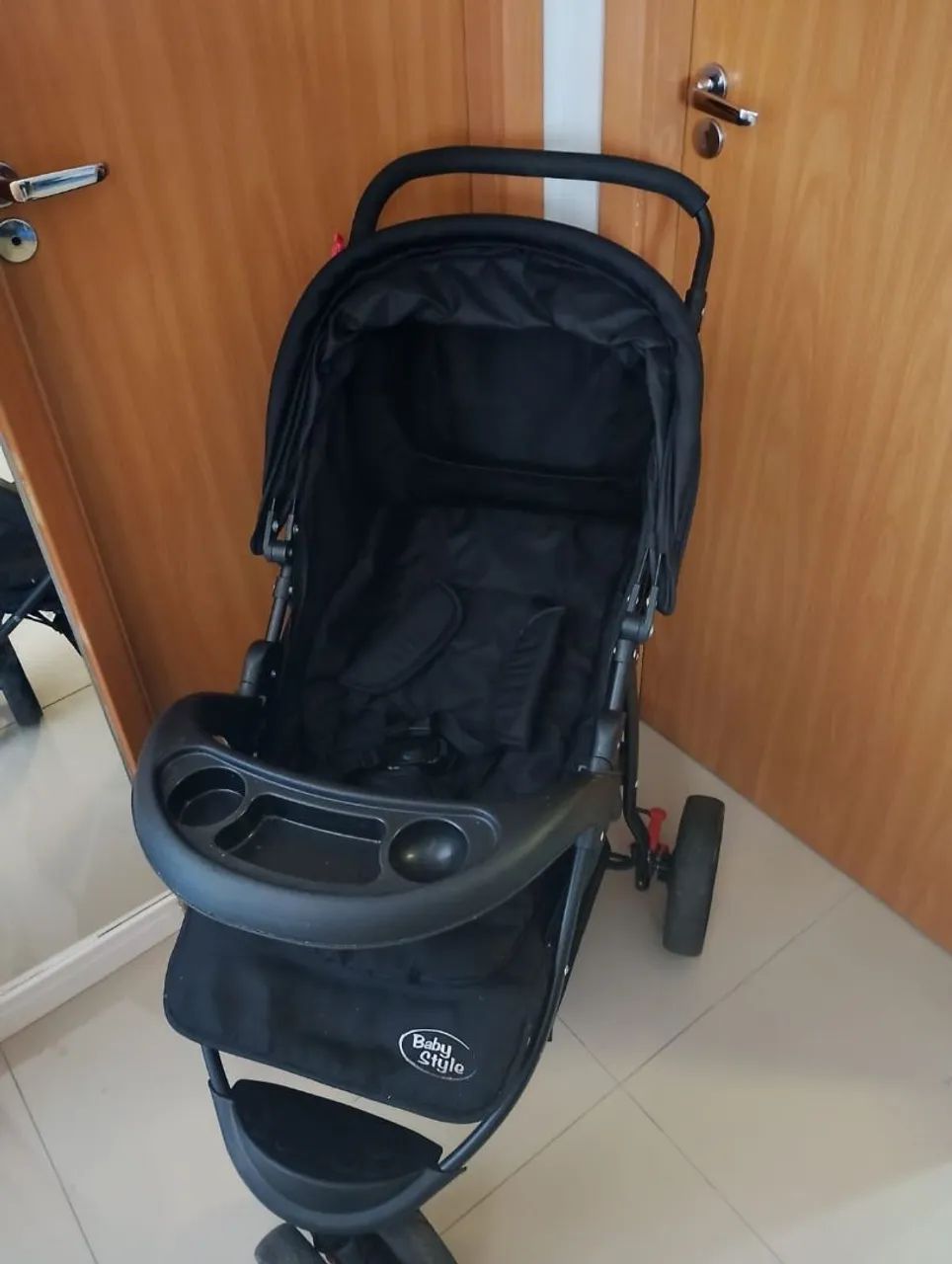 Vendo carrinho de bebê 